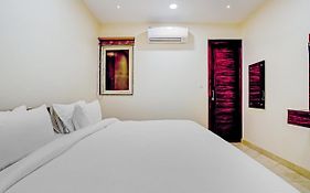 Collection O Hotel Aditya Palace Near Leisure Valley Park Gurgaon India